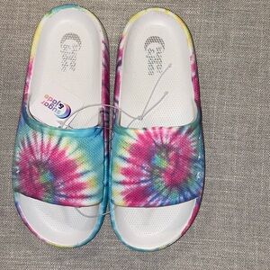 NWT colorful Tie Dye Girls Slides Size 3Y with star side cut outs